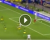VIDEO: Cubo manda pelota al poste