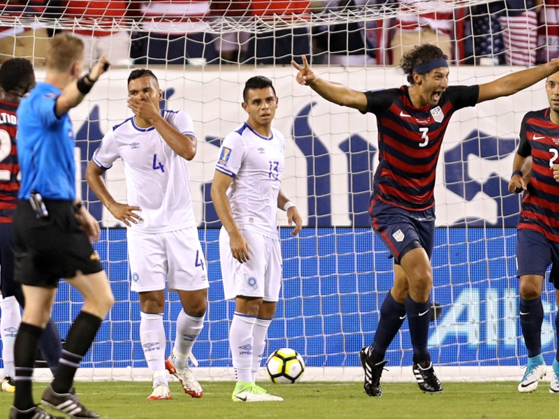 United States 2 El Salvador 0: Hosts advance to Gold Cup semis