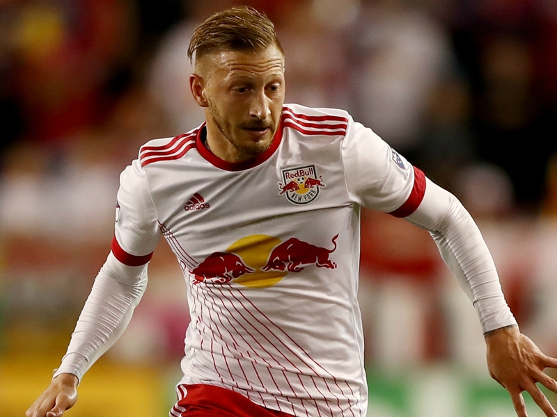 Royer brace earns Red Bulls win over LAFC