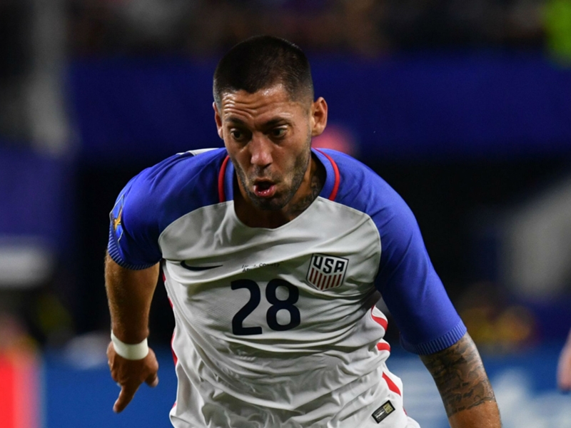 Clint Dempsey ties U.S. national team goal record