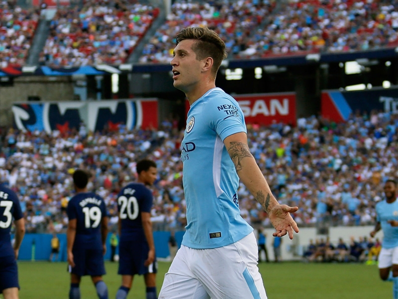 City smash Spurs in Nashville