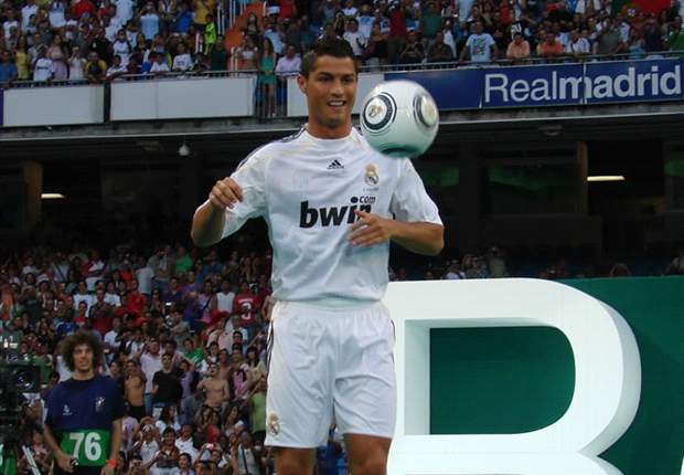 Cristiano Ronaldo Takes Squad Number 9 At Real Madrid ...