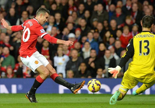 Manchester United 1-1 Chelsea: Van Persie snatches point at the death