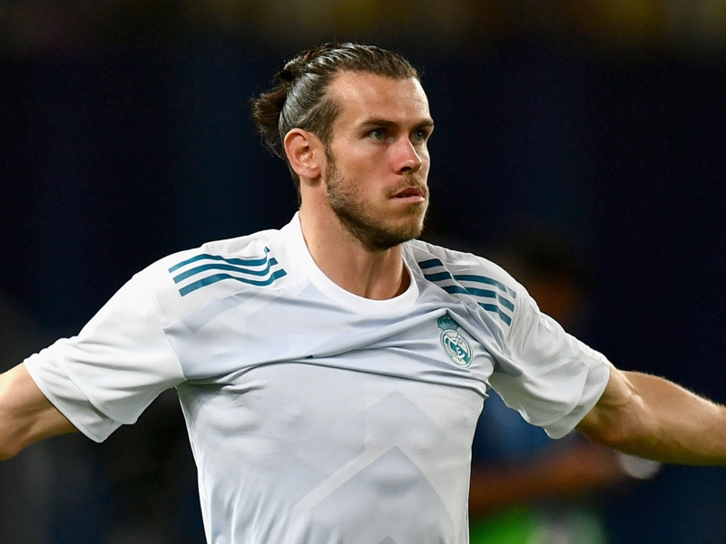 Bale surprises young fan with incredible gesture