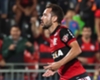 Mencionados por Tite, Everton Ribeiro e Diego Alves confiam em melhora do Flamengo para voltar à Seleção