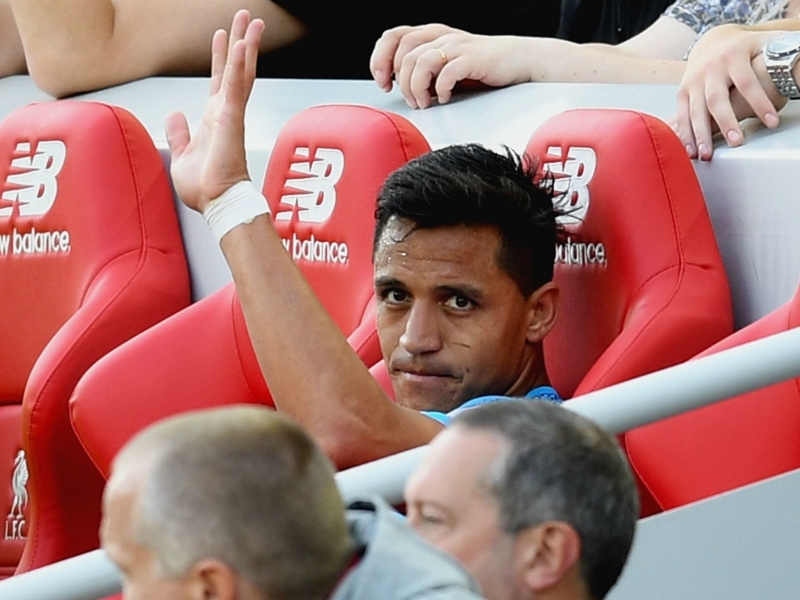 Arsenal to City rumours no worry for Sanchez, says Chile boss Pizzi