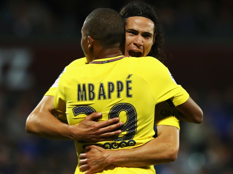 Mbappe settling in nicely as Neymar leads PSG to Metz rout