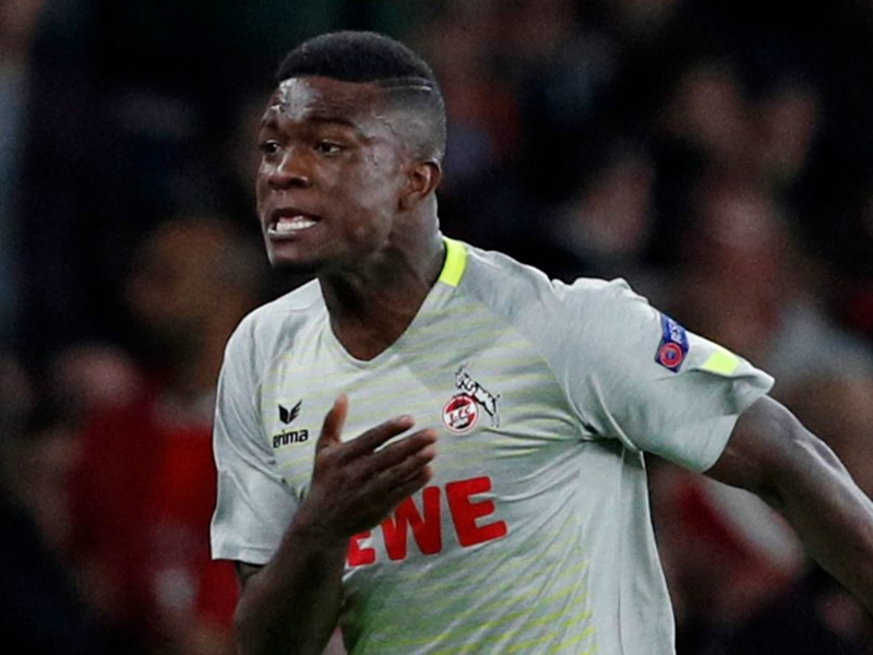 VIDEO: Cordoba stuns Arsenal with 45-yard wondergoal