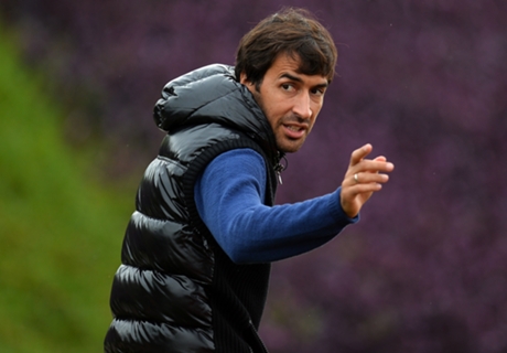 Raul roots for Schalke against Madrid