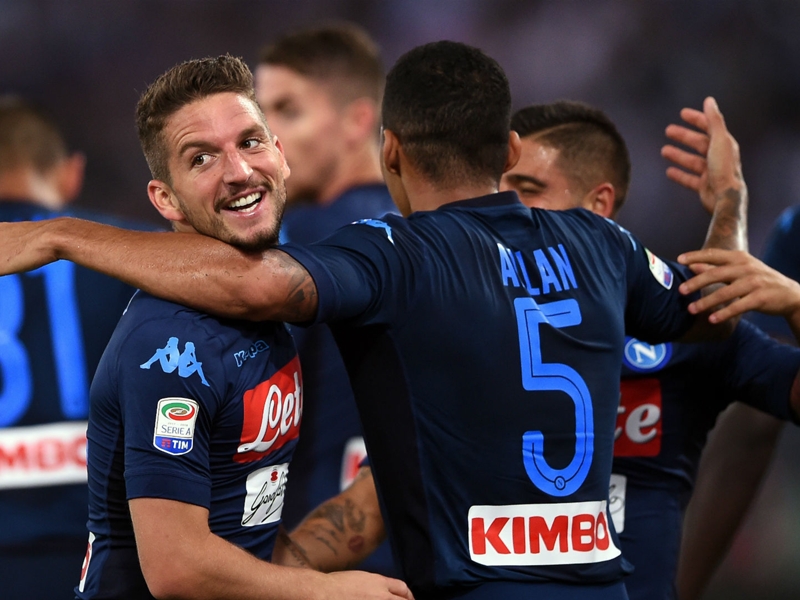 Napoli set club first in win over Lazio