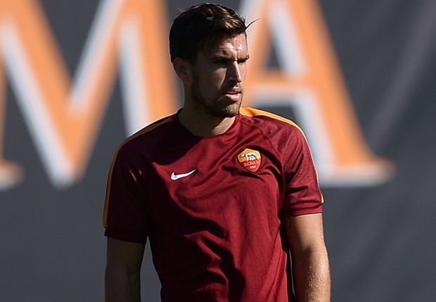 Strootman tells Roma: I want to join Manchester United