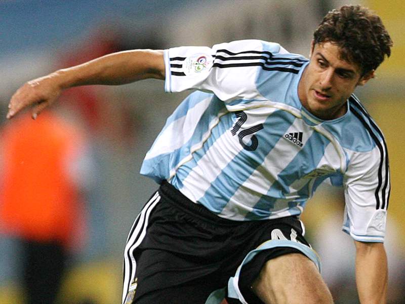 Benfica Playmaker Pablo Aimar Embarrassed By Praise From Lionel Messi 