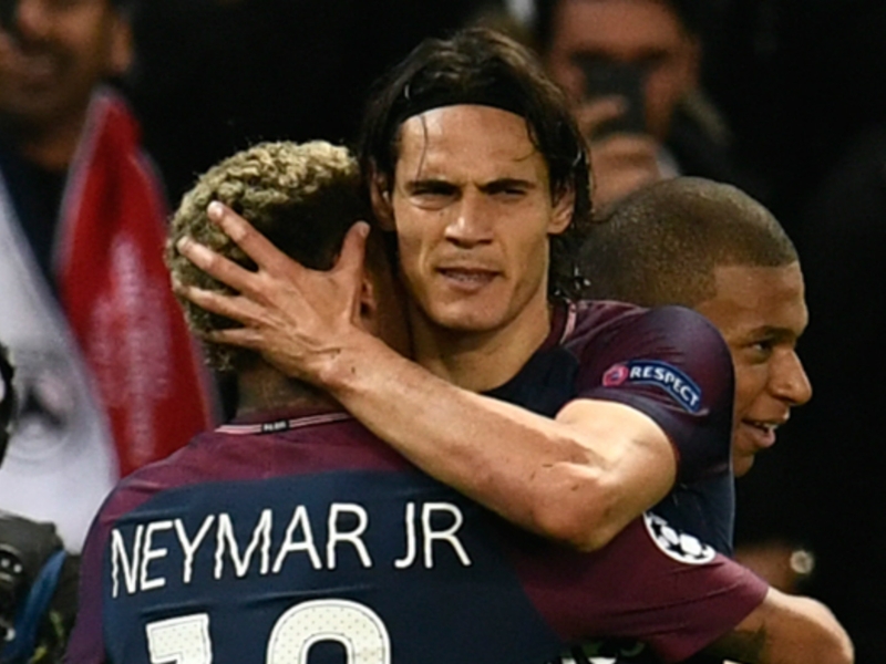 'We have to be a family' - Cavani stresses PSG unity following Neymar fall-out