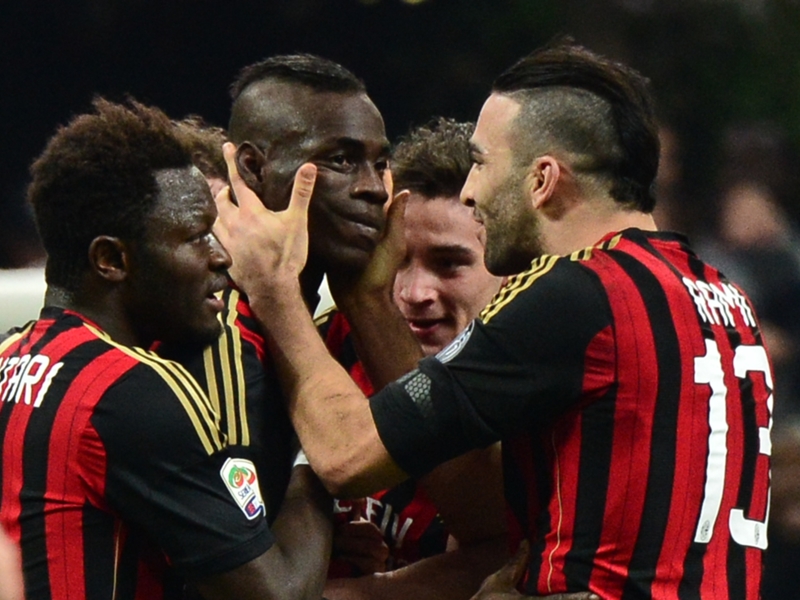 Adil Rami invite Mario Balotelli à rejoindre l'OM