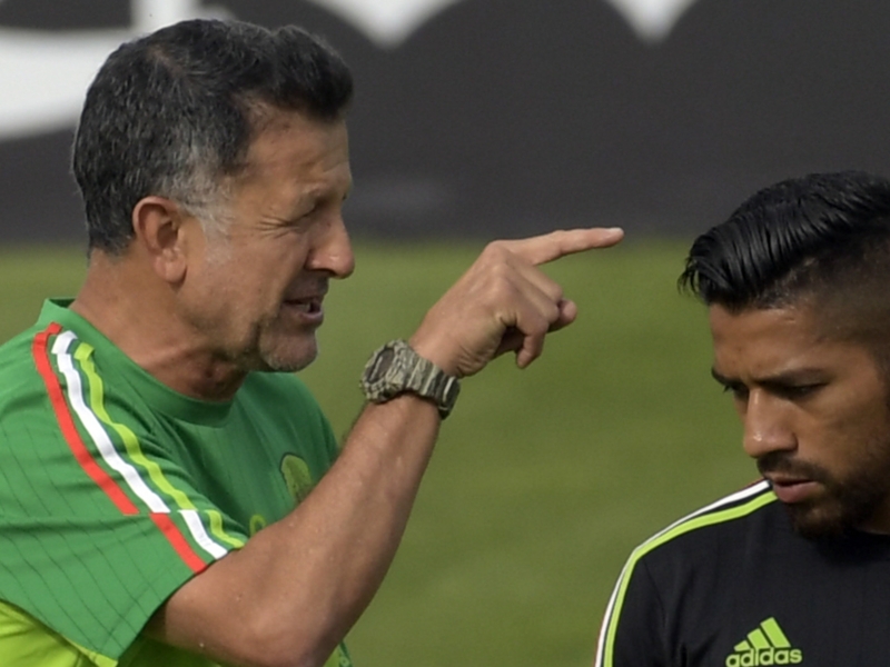 Young Mexico call-ups serve to encourage, not slam, potential El Tri players