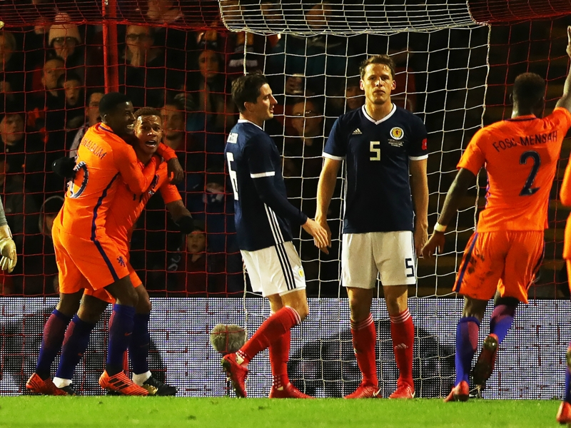 Scotland 0 Netherlands 1: Memphis the difference in Aberdeen