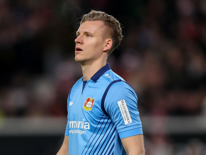 Bayern threaten legal action over Leno transfer rumours