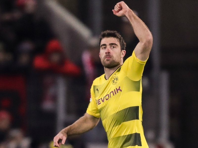 Mainz 0 Borussia Dortmund 2: Stoger's tenure begins with much-needed victory