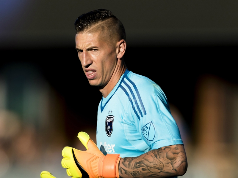 LA Galaxy acquire USMNT goalkeeper Bingham from Earthquakes