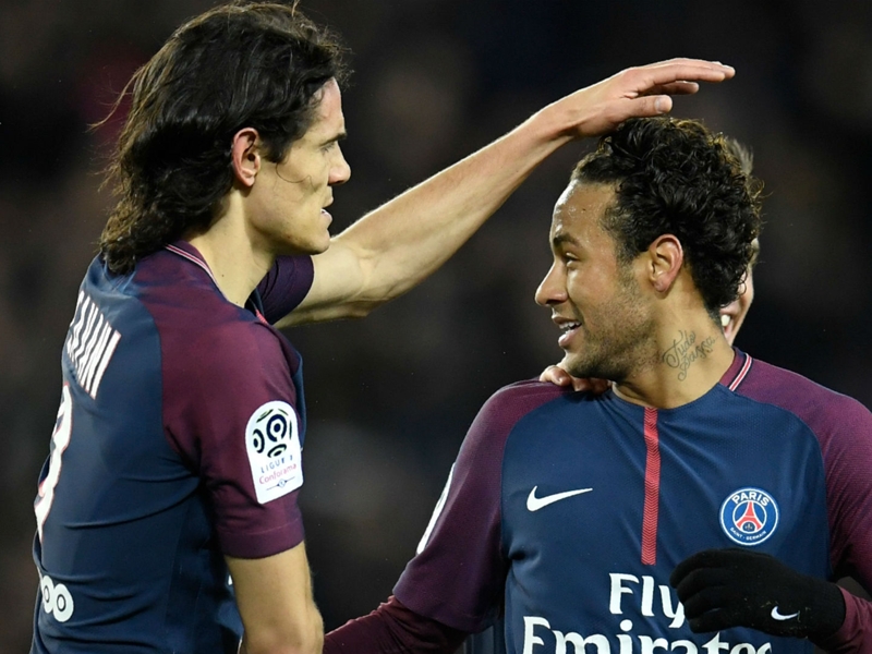 Ancora discordia al PSG: Neymar non lascia il rigore a Cavani, ...