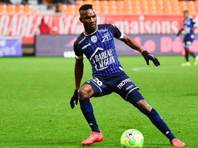 Adama Niane on target in Troyes' loss to Saint-Etienne