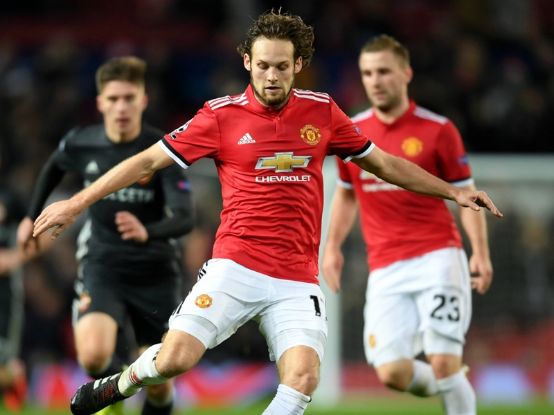 Ajax 'doing everything' to land Man United star Blind