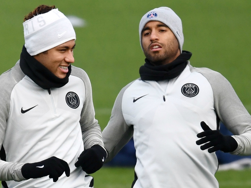 'It's very unfair' - Neymar upset by Lucas being pushed out of PSG