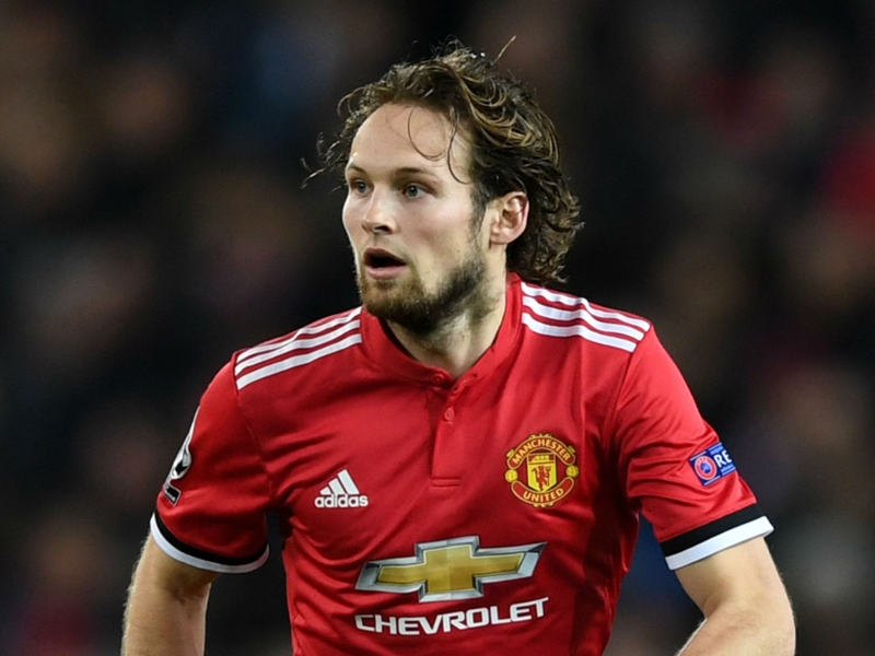 Manchester United don't want to sell Blind to Roma