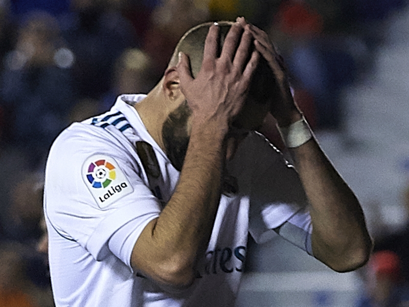 Levante 2 Real Madrid 2: Pazzini strikes late to pile misery on Zidane