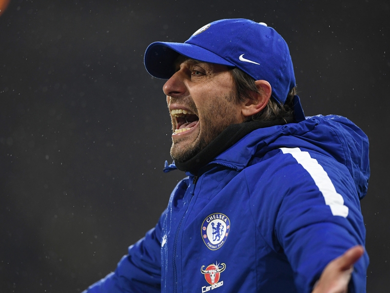 'Conte on trial against Barcelona' - Chelsea boss has to deliver, says Gullit