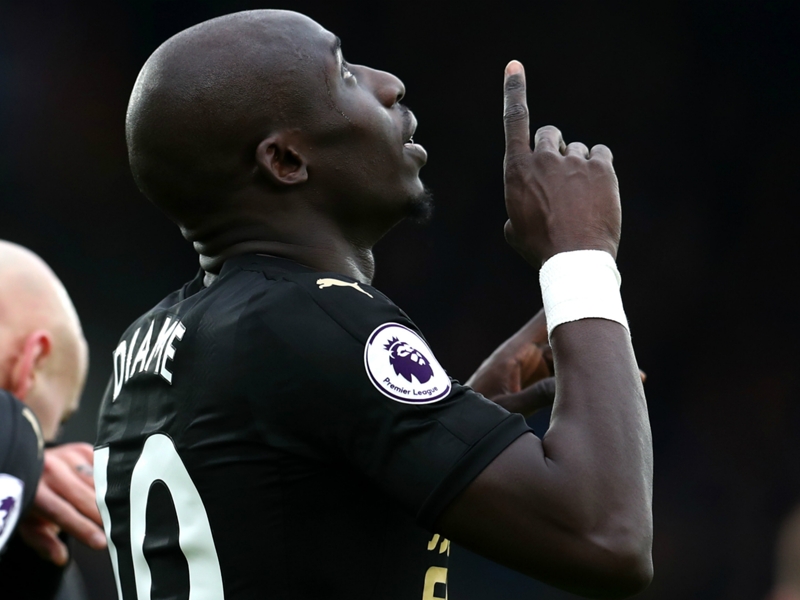 Mohamed Diame wins Newcastle United Player of the Month award