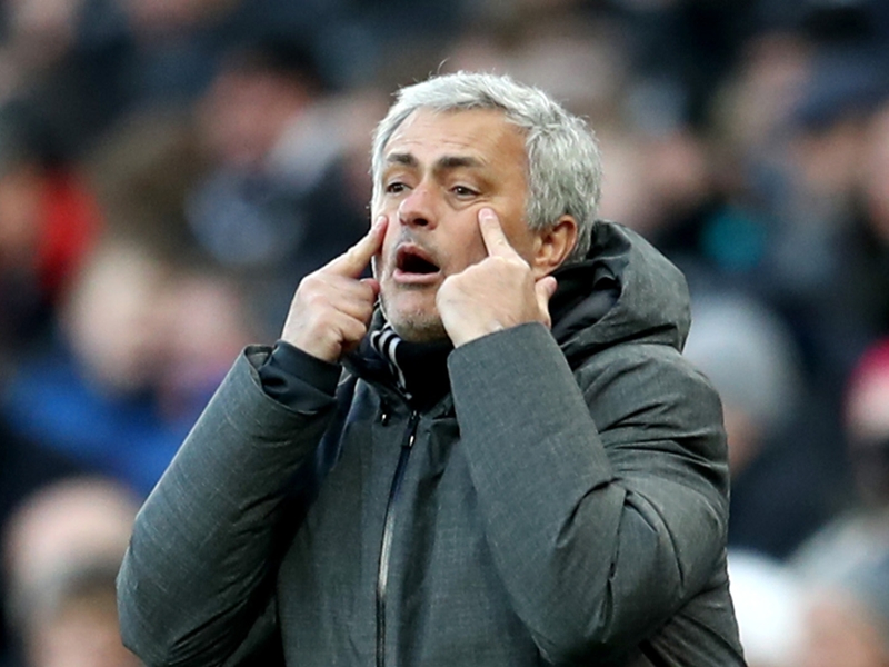 Manchester United, Mourinho se prononce sur l'arbitrage vidéo