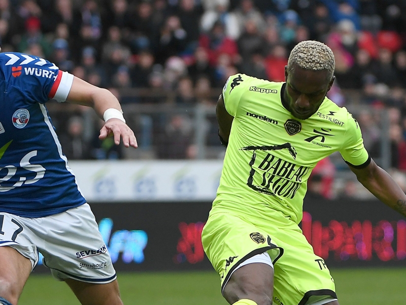 Adama Niane on target in Troyes' loss to Strasbourg
