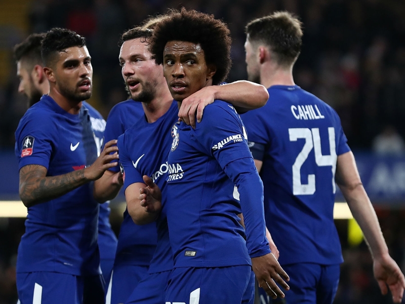 Chelsea 4 Hull City 0: Giroud scores and Willian stars as Blues reach last eight
