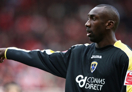 Hasselbaink Pelatih Baru Burton