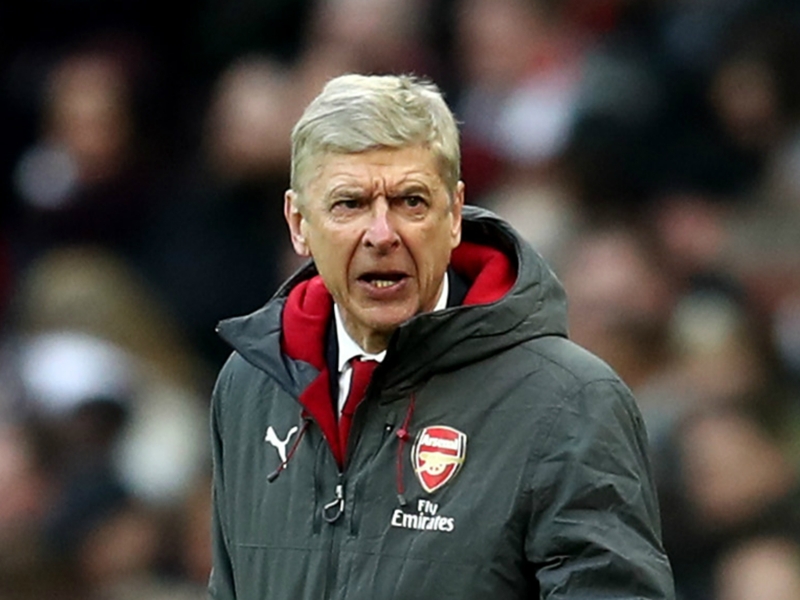 Wenger rues early Aubameyang miss after Wembley humbling