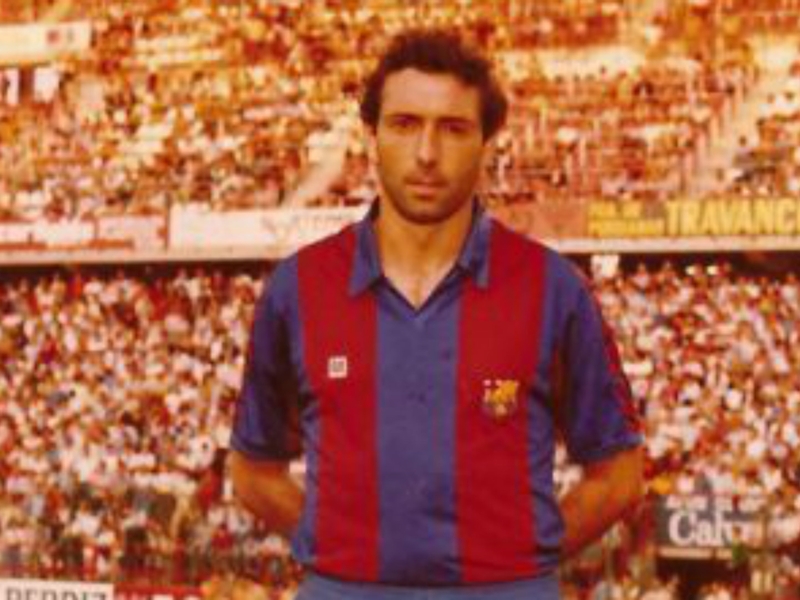 Sporting Gijon and Barcelona great Enrique Castro 'Quini' dies of heart attack, aged 68