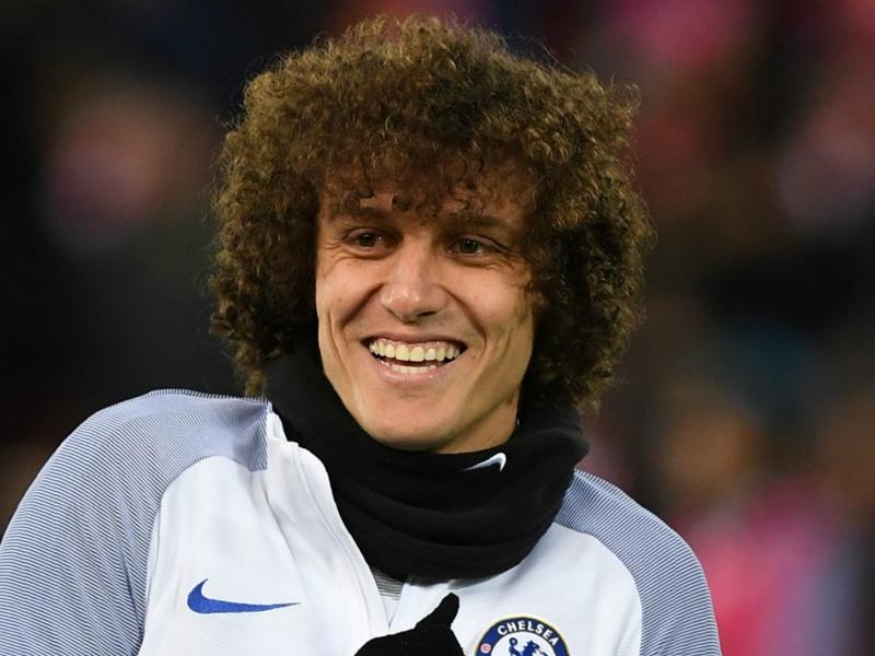 David Luiz keen to stay at Chelsea if Conte leaves this summer