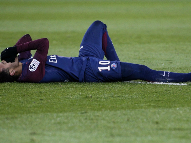Neymar back in two to three weeks, Emery confirms
