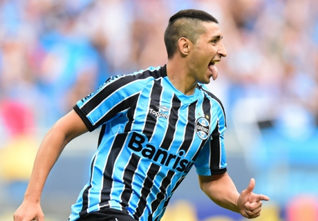 Gremio quiere comprar a Alan Ruiz