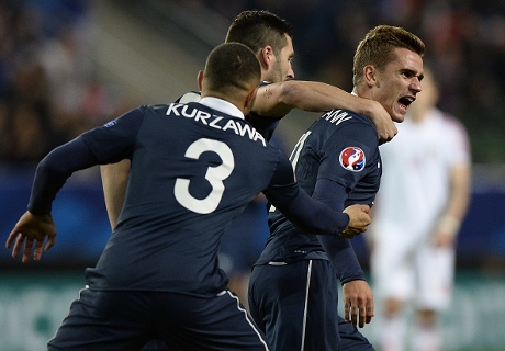 กรีซมันน์ฮีโร่! ตราไก่ยังเหนียวไล่เจ๊าแอลเบเนียหืด 1-1