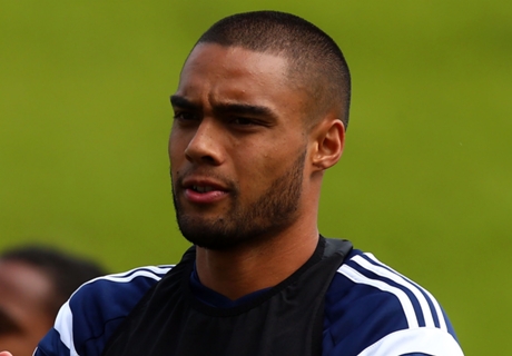 Reid pens new West Ham contract