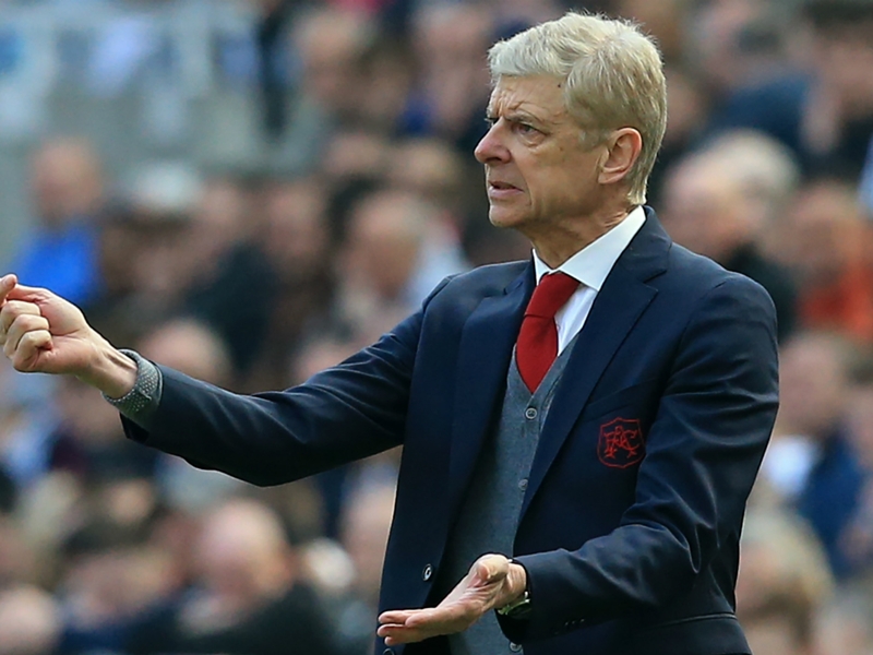 Wenger wants VAR in Premier League