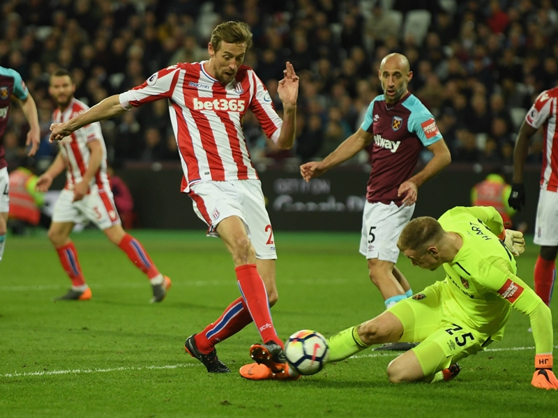 'Hart should have done better' - Moyes surprised by Stoke blunder
