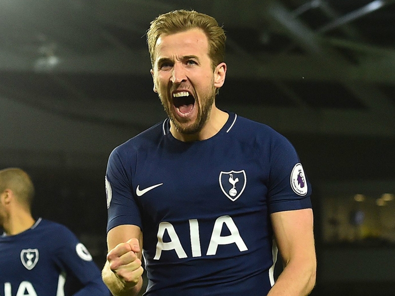 Kane signs new Tottenham deal until 2024