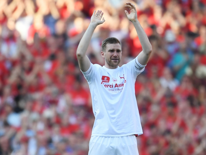 Tearful Mertesacker humbled by Emirates swansong