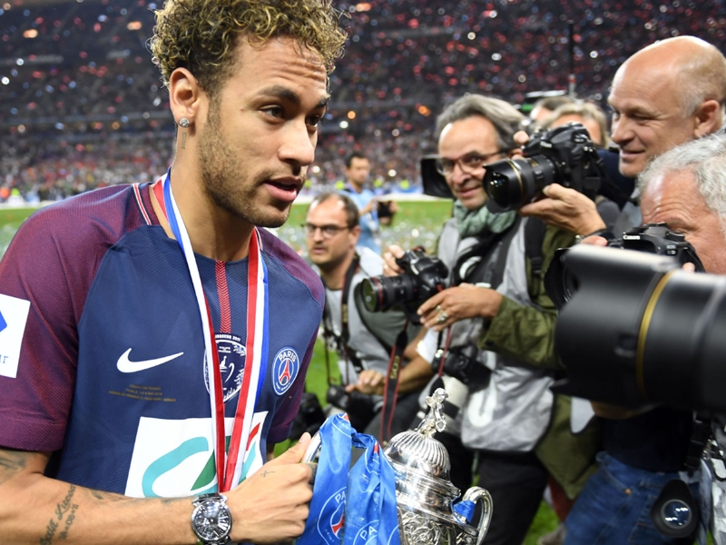 Real Madrid : Paul Breitner, un ancien du club, spécule sur la présence de Neymar la saison prochaine...
