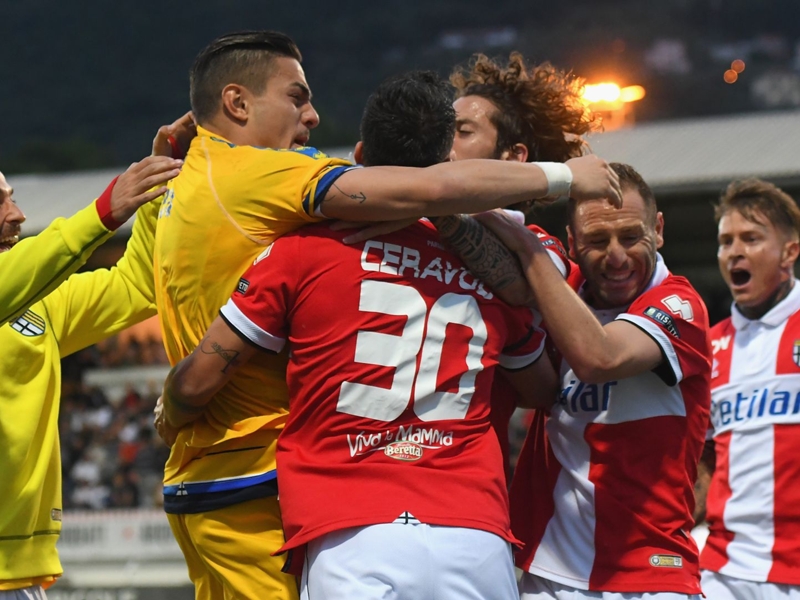 Grâce à sa victoire contre Spezia (2-0), Parme retrouve la Serie A