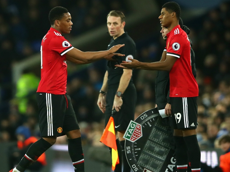 Manchester United : Ryan Giggs croit en Anthony Martial