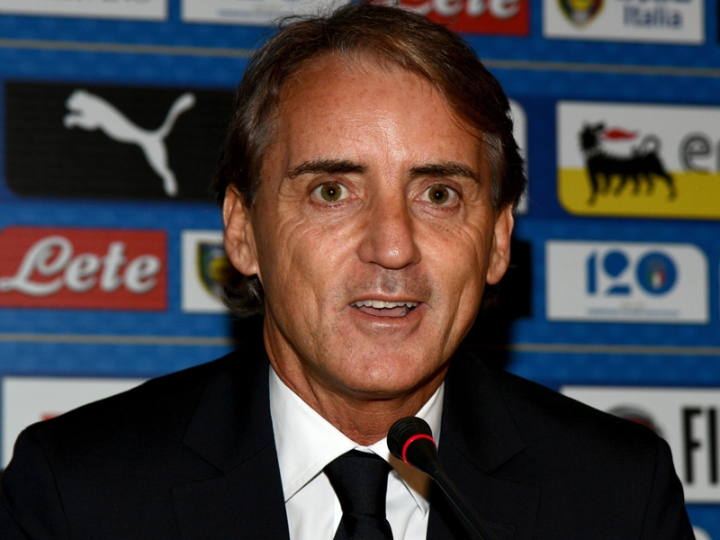 Mancini compare l'Italie au Brésil et à l'Espagne